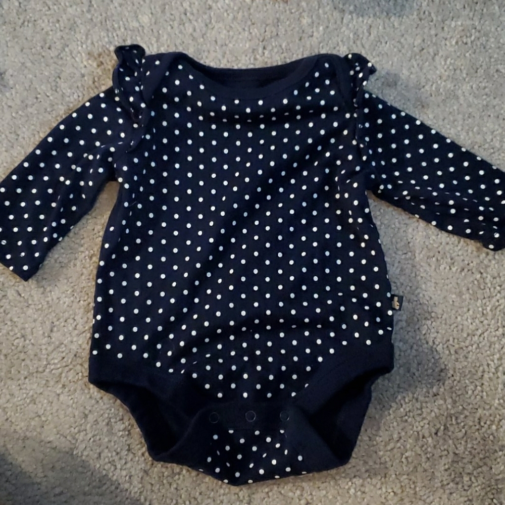 Baby gap flutter shoulders onesie